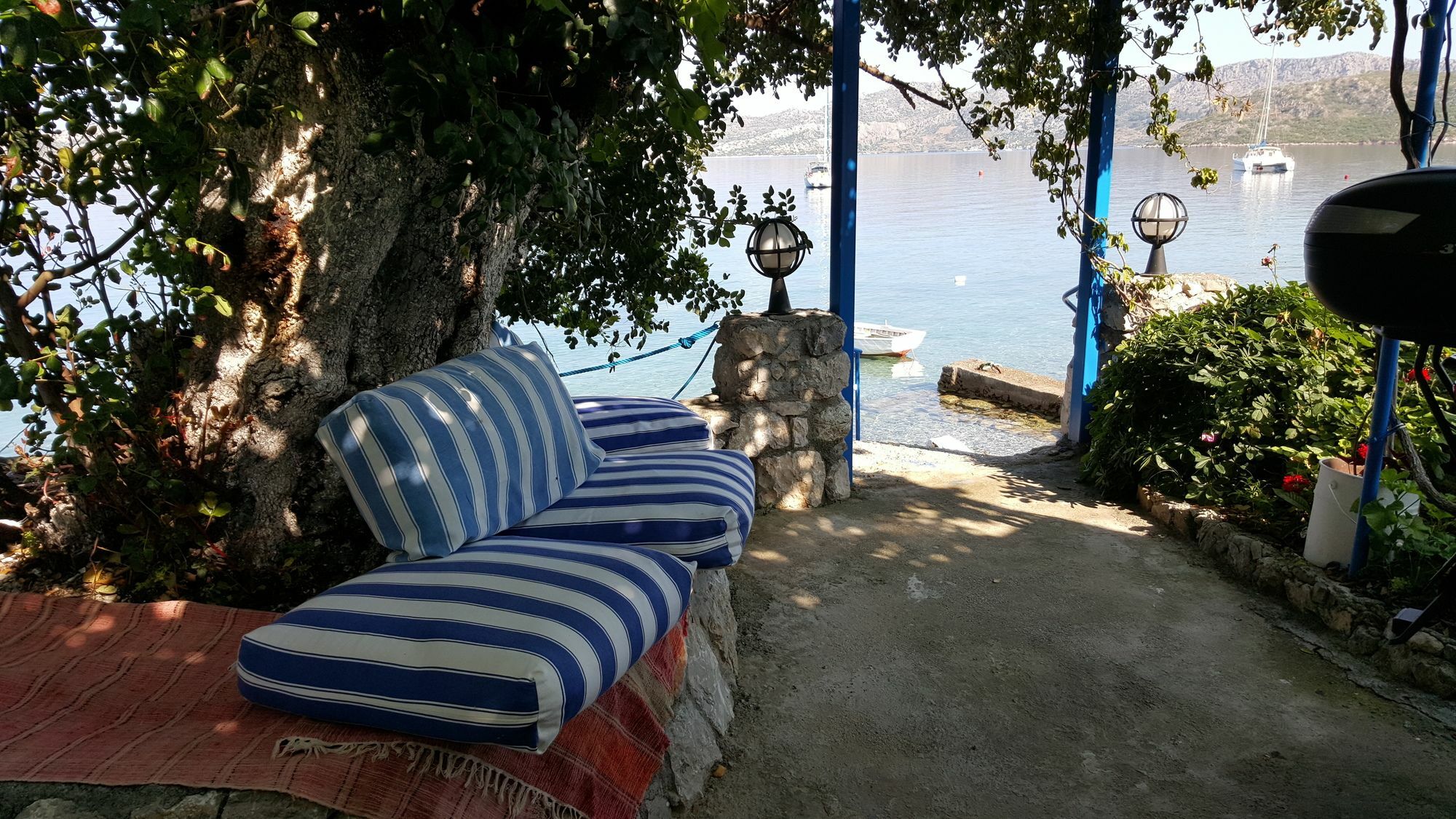 Mavi Akvaryum Otel Selimiye  Exterior photo